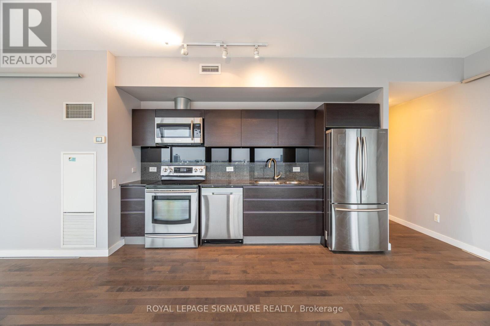 3203 - 70 Distillery Lane, Toronto, Ontario  M5A 0E3 - Photo 9 - C12574888