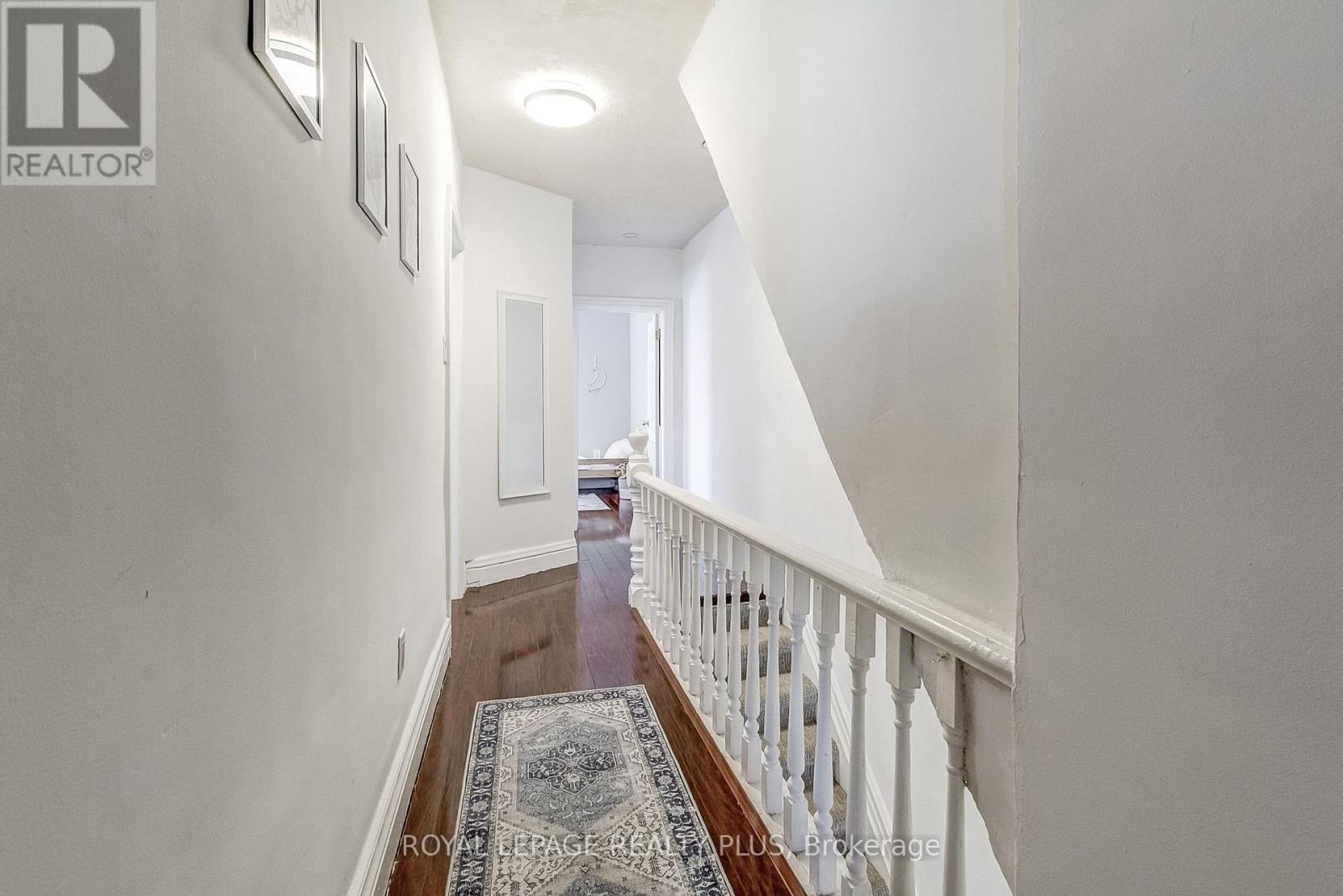 38 Rosemont Avenue, Hamilton, Ontario  L8L 2M3 - Photo 14 - X12580596