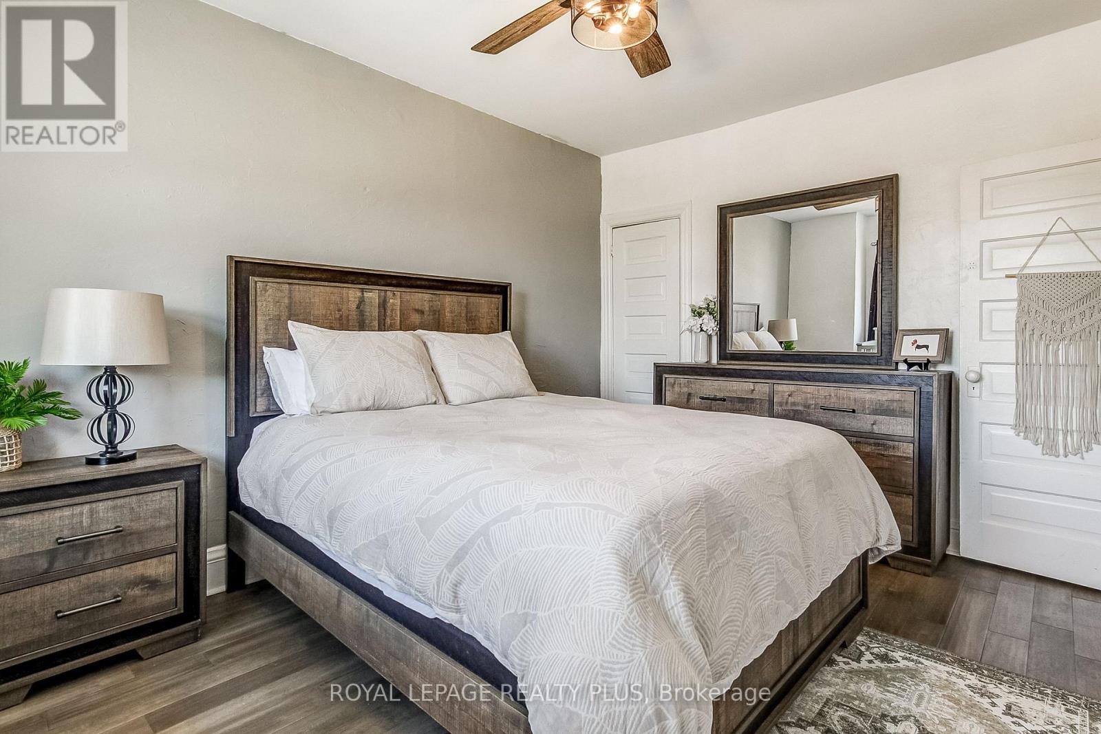 38 Rosemont Avenue, Hamilton, Ontario  L8L 2M3 - Photo 18 - X12580596