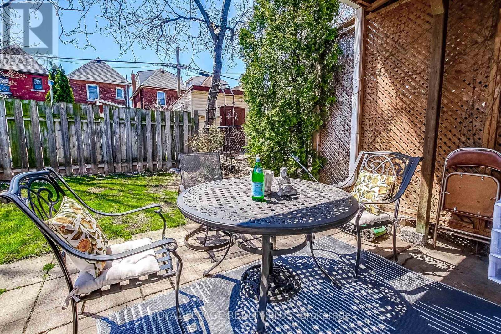 38 Rosemont Avenue, Hamilton, Ontario  L8L 2M3 - Photo 25 - X12580596