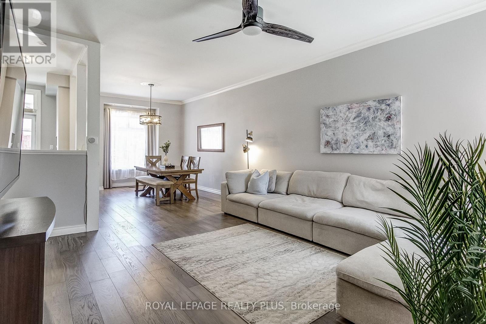 38 Rosemont Avenue, Hamilton, Ontario  L8L 2M3 - Photo 8 - X12580596