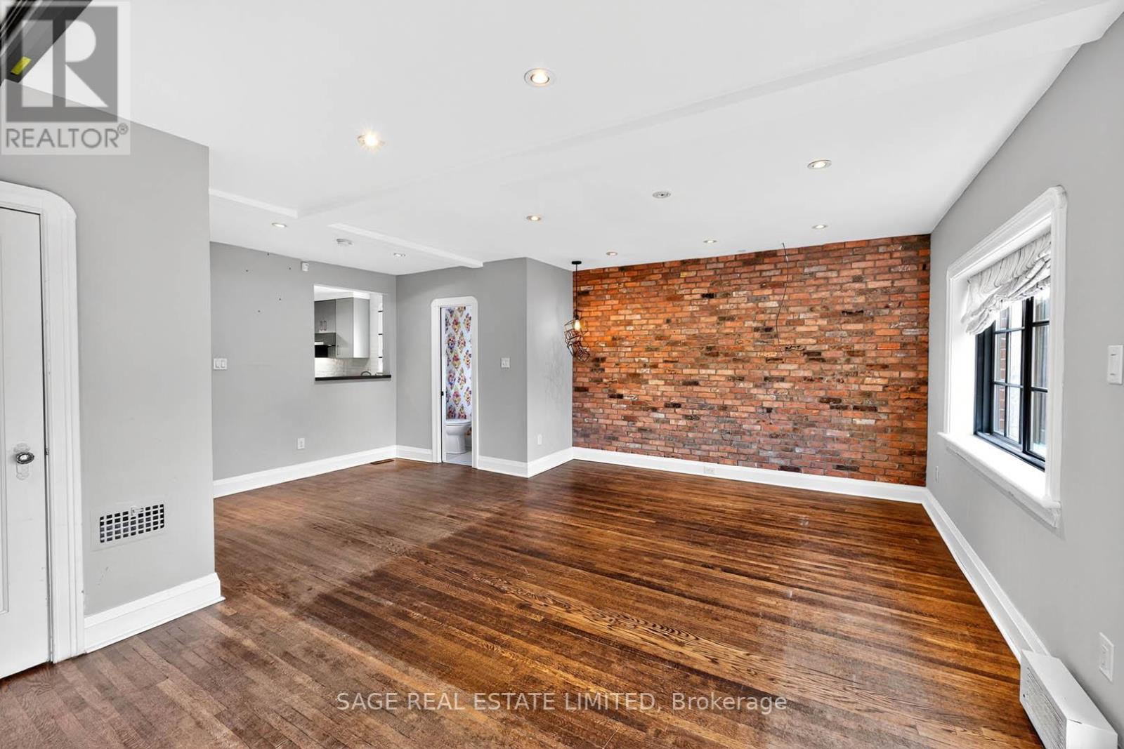 12 Fairleigh Crescent, Toronto, Ontario  M6C 3R8 - Photo 12 - C12580604