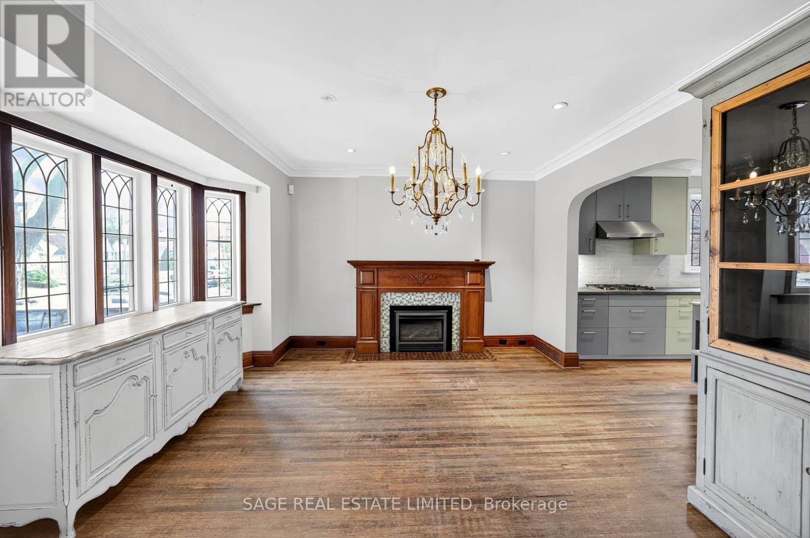 12 Fairleigh Crescent, Toronto, Ontario  M6C 3R8 - Photo 2 - C12580604