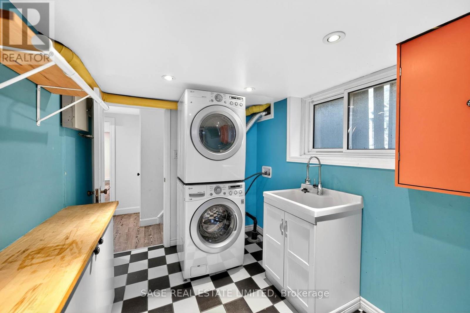 12 Fairleigh Crescent, Toronto, Ontario  M6C 3R8 - Photo 32 - C12580604