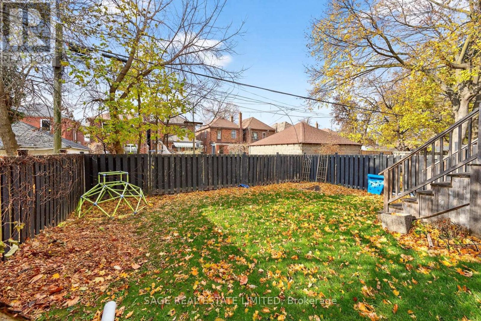 12 Fairleigh Crescent, Toronto, Ontario  M6C 3R8 - Photo 38 - C12580604