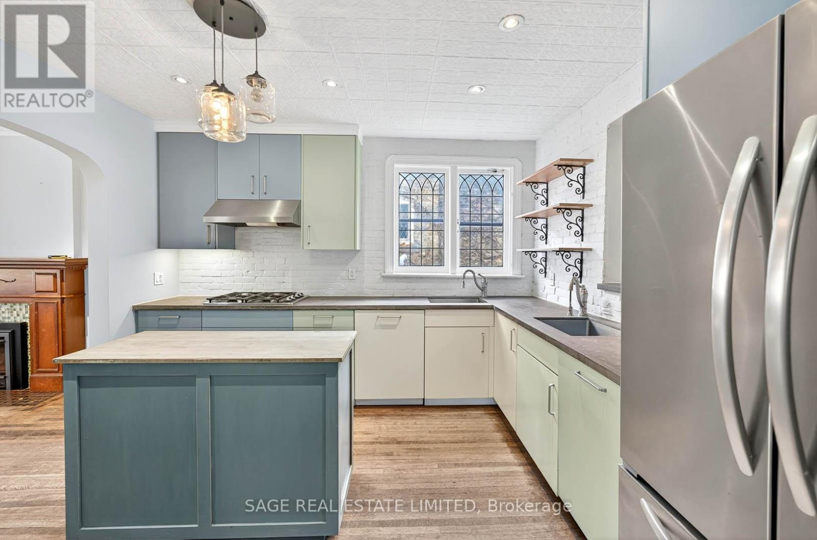 12 Fairleigh Crescent, Toronto, Ontario  M6C 3R8 - Photo 6 - C12580604