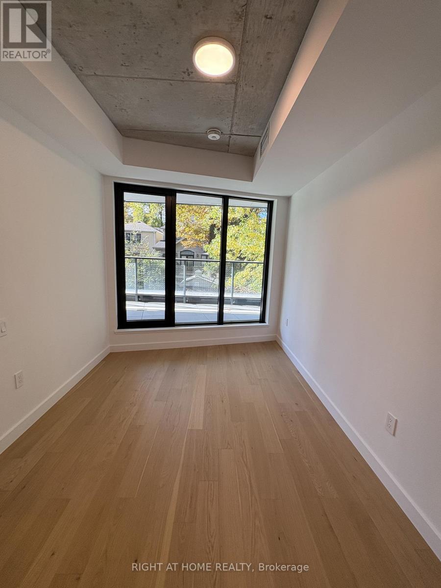 210 - 1720 Bayview Avenue, Toronto, Ontario  M4G 0E5 - Photo 10 - C12580626