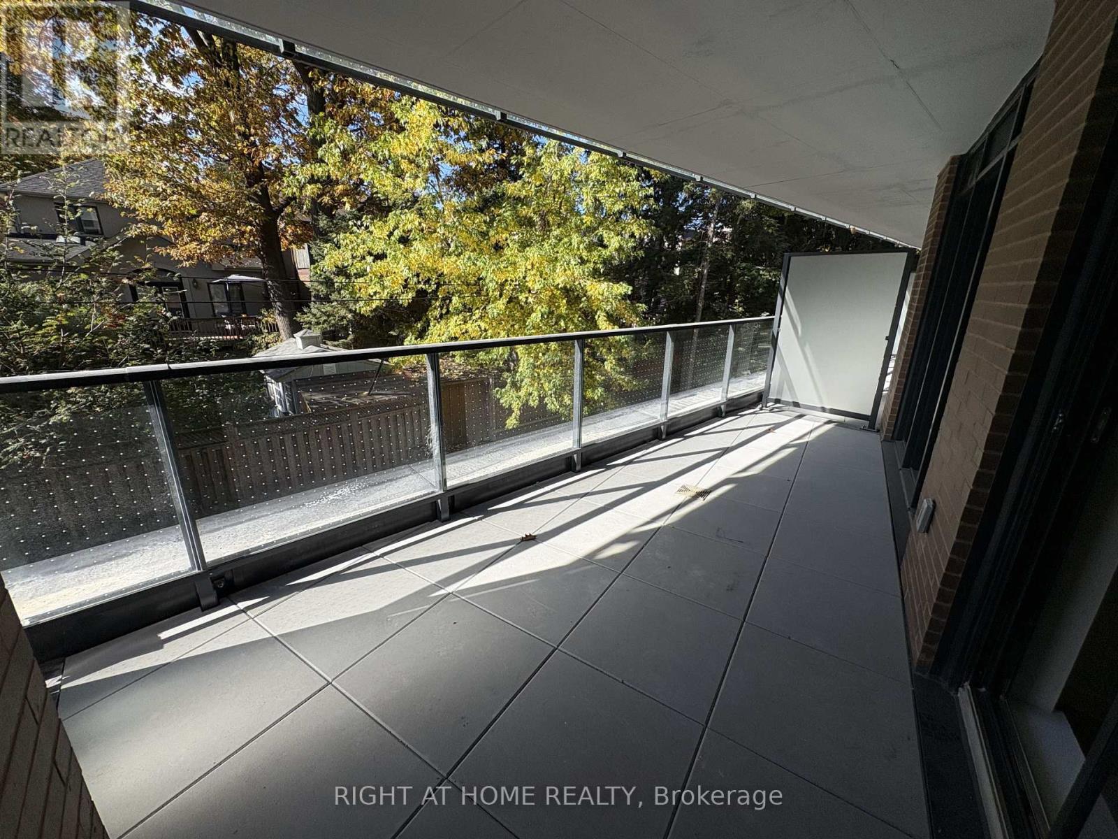 210 - 1720 Bayview Avenue, Toronto, Ontario  M4G 0E5 - Photo 14 - C12580626