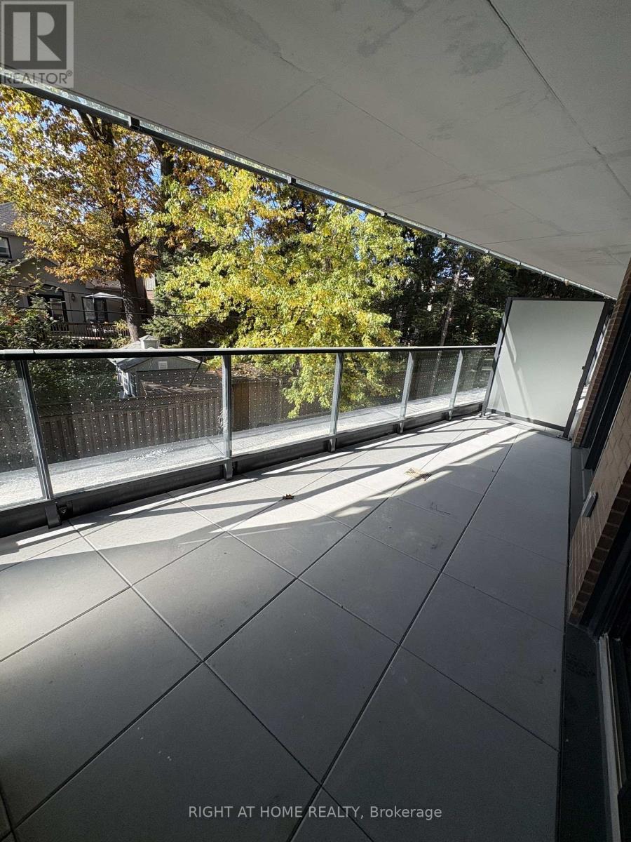 210 - 1720 Bayview Avenue, Toronto, Ontario  M4G 0E5 - Photo 15 - C12580626