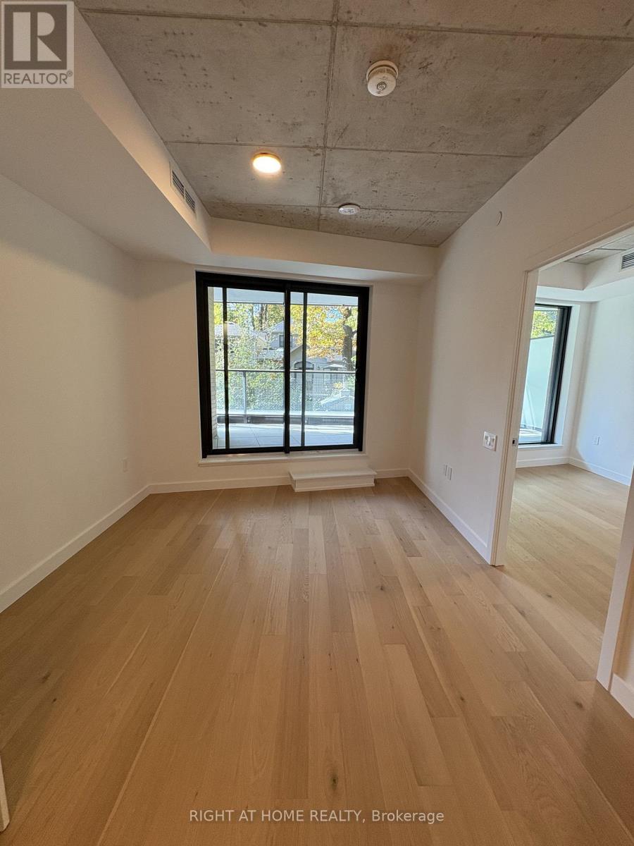 210 - 1720 Bayview Avenue, Toronto, Ontario  M4G 0E5 - Photo 8 - C12580626