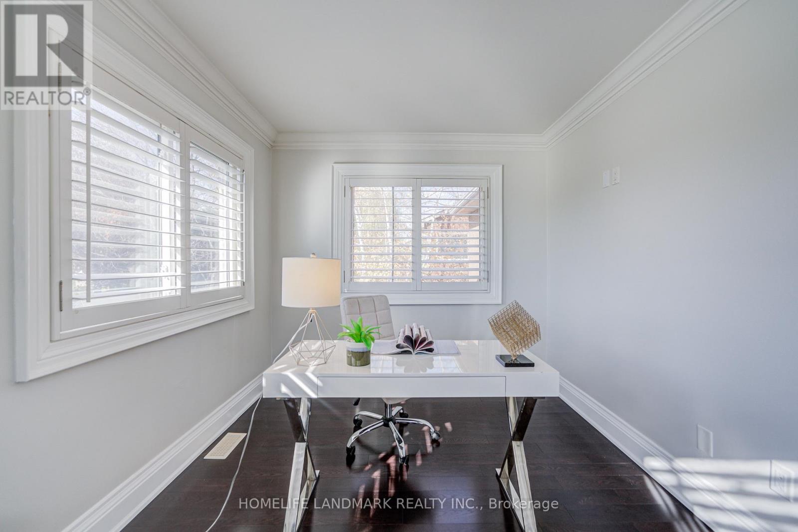 1124 Creekside Drive, Oakville, Ontario  L6H 4Z5 - Photo 25 - W12561100