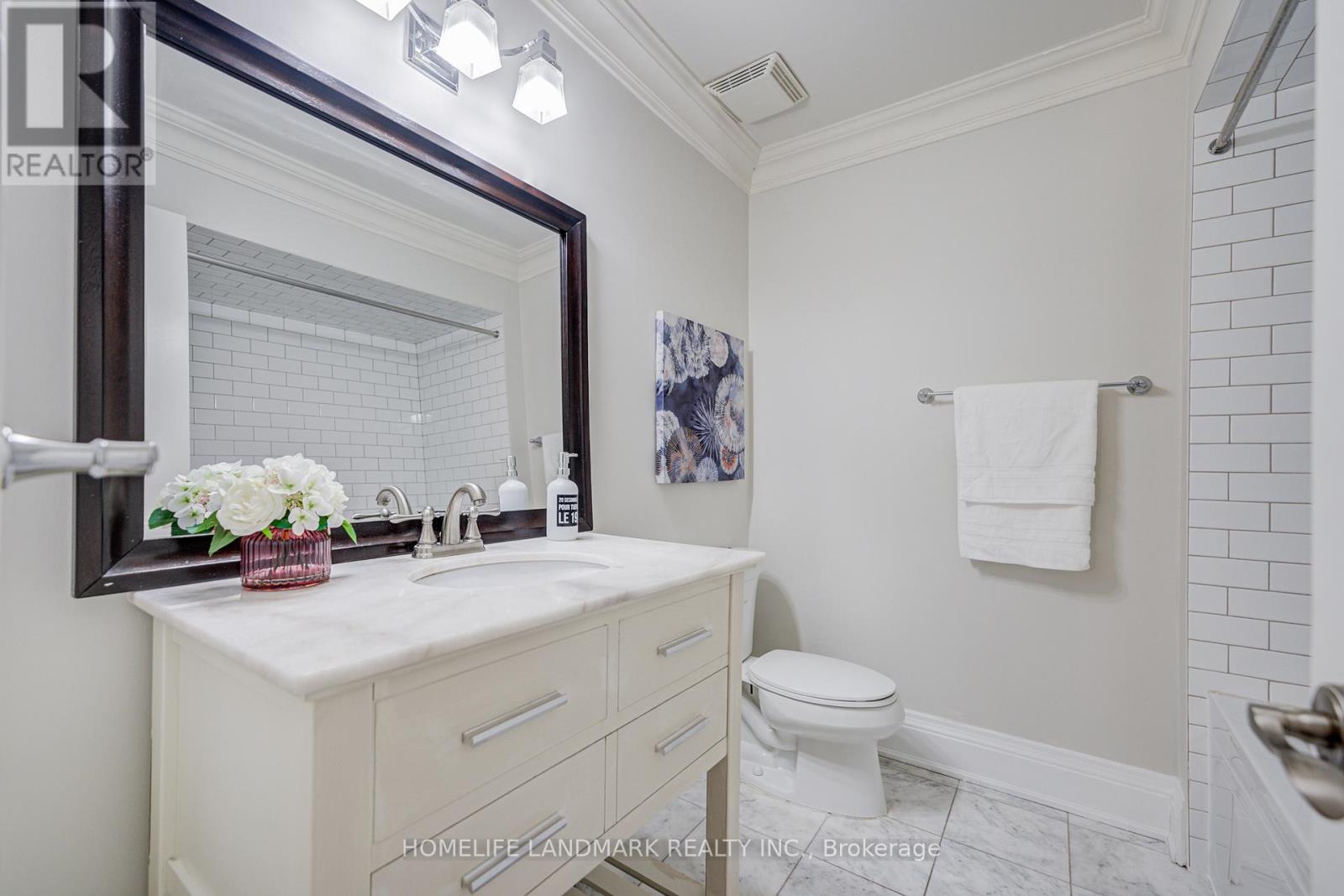 1124 Creekside Drive, Oakville, Ontario  L6H 4Z5 - Photo 36 - W12561100