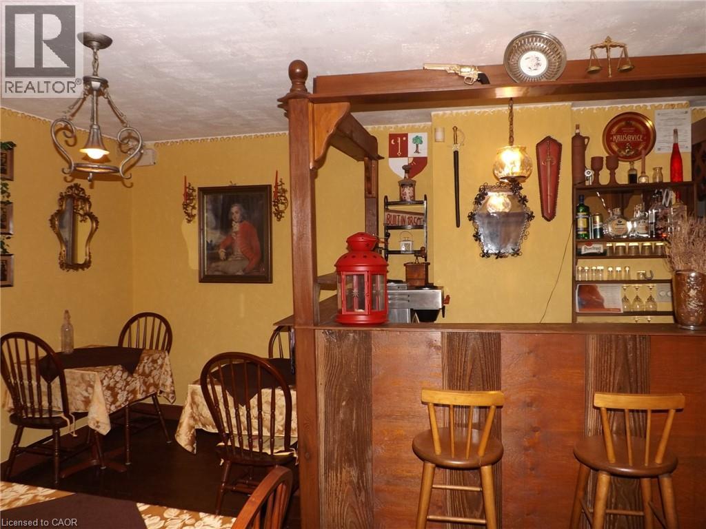 5815 Main Street, Niagara Falls, Ontario  L2G 5Z6 - Photo 13 - 40790857