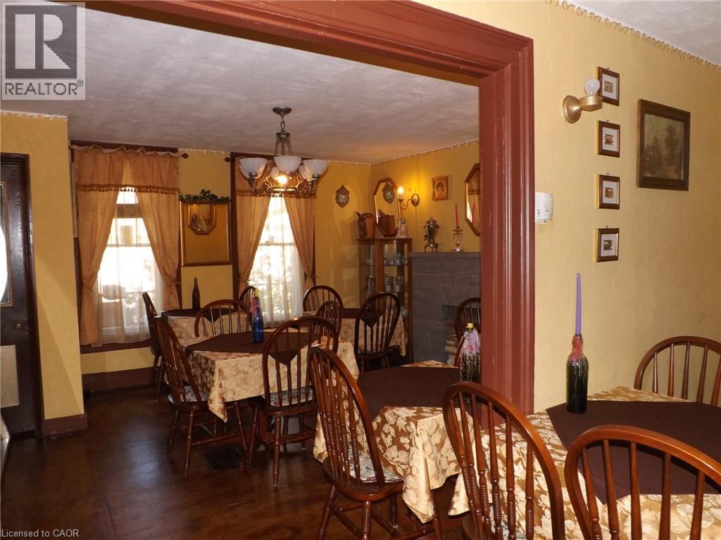 5815 Main Street, Niagara Falls, Ontario  L2G 5Z6 - Photo 3 - 40790857