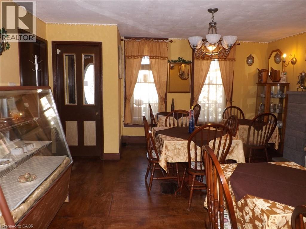 5815 Main Street, Niagara Falls, Ontario  L2G 5Z6 - Photo 9 - 40790857