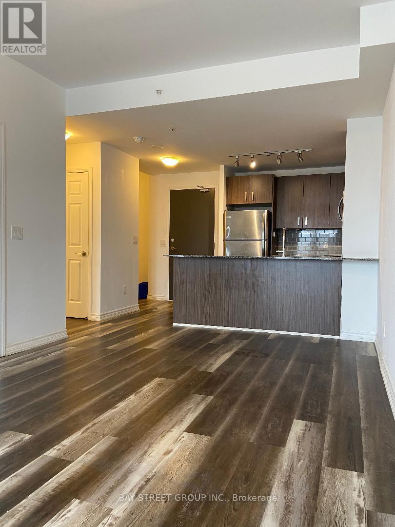 218 - 11611 Yonge Street, Richmond Hill, Ontario  L4E 3N8 - Photo 5 - N12580606