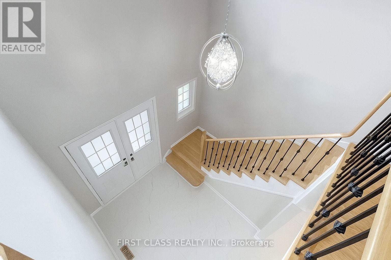 140 English Oak Drive, Richmond Hill, Ontario  L4E 4G4 - Photo 4 - N12580610