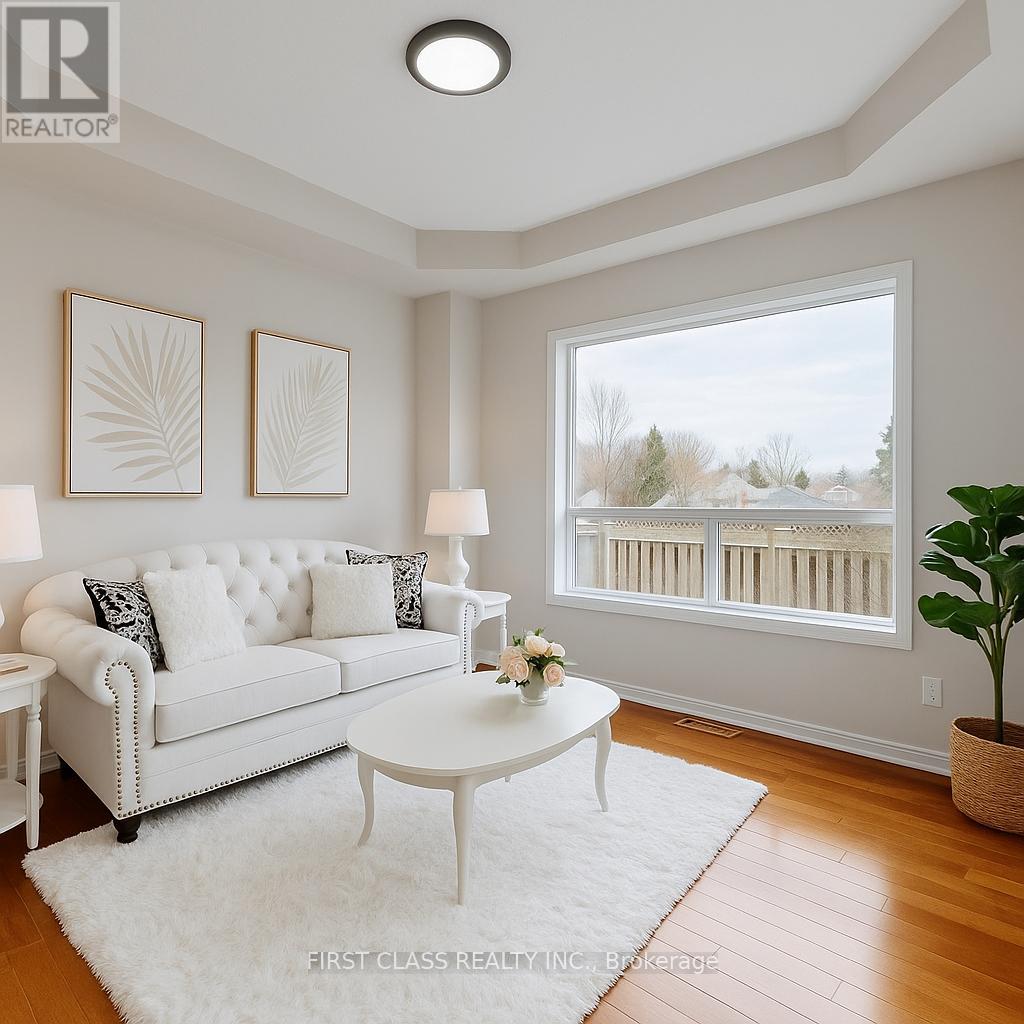 140 English Oak Drive, Richmond Hill, Ontario  L4E 4G4 - Photo 5 - N12580610