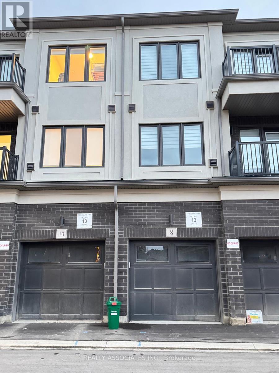 8 Matawin Lane, Richmond Hill, Ontario  L4B 0H8 - Photo 10 - N12580612