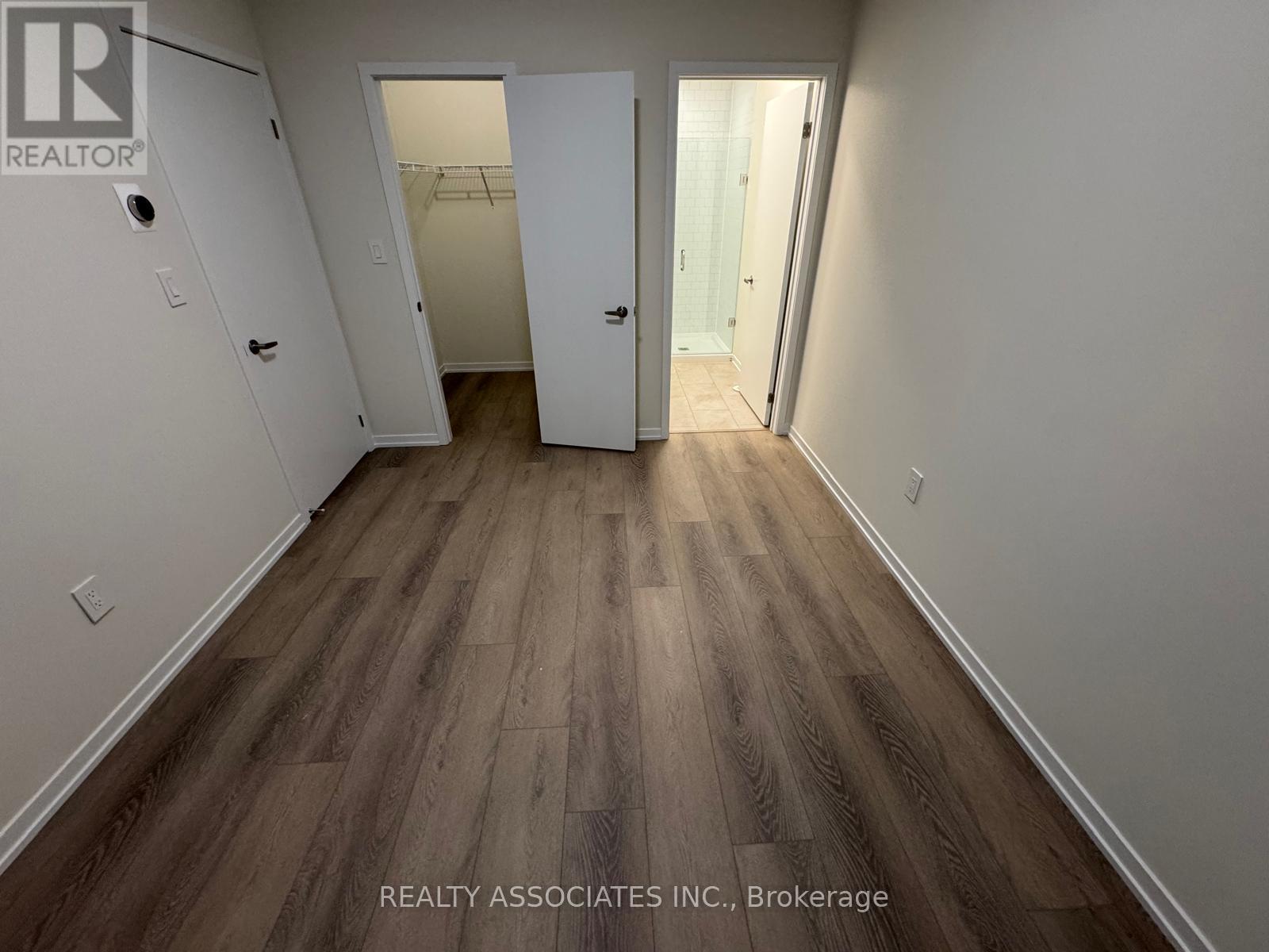 8 Matawin Lane, Richmond Hill, Ontario  L4B 0H8 - Photo 11 - N12580612