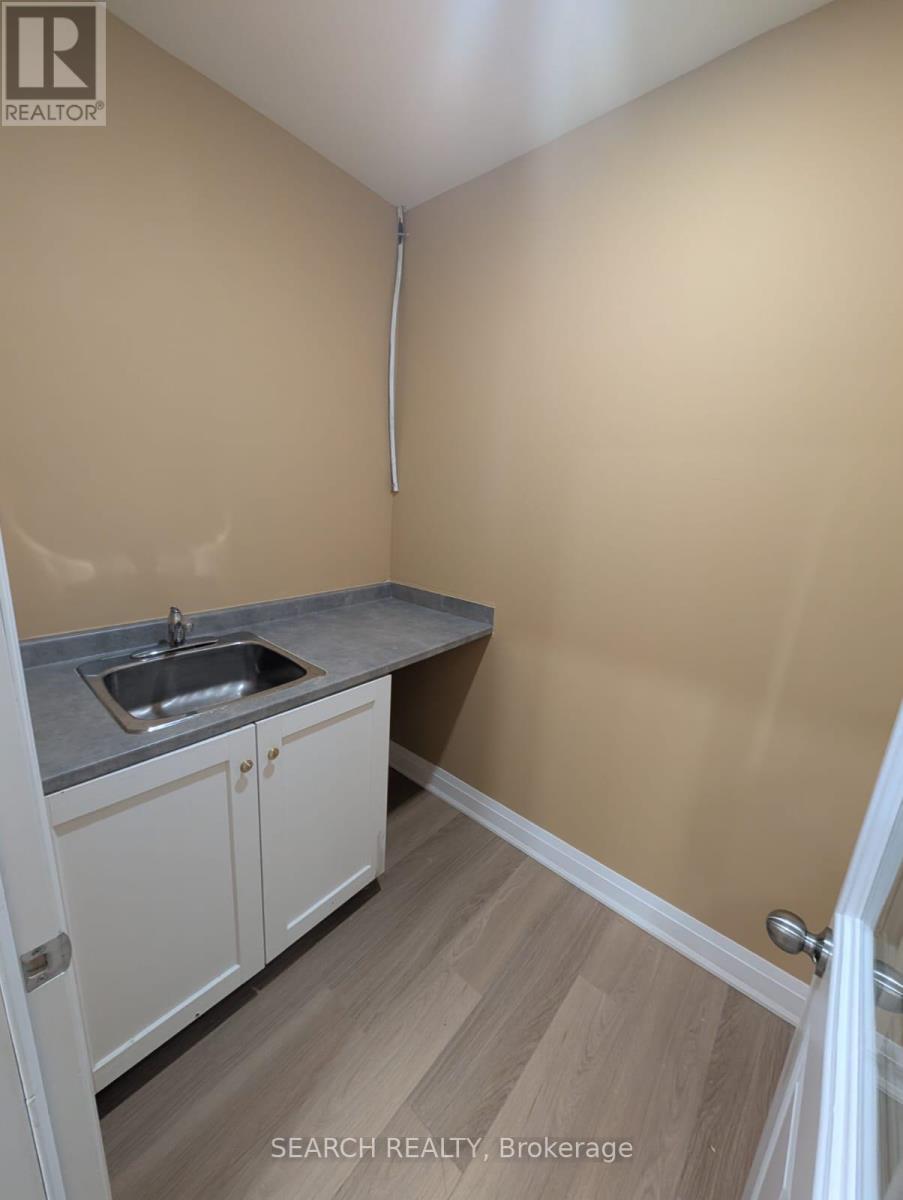 11 - 346 Newkirk Road, Richmond Hill, Ontario  L4C 0A9 - Photo 5 - N12580634