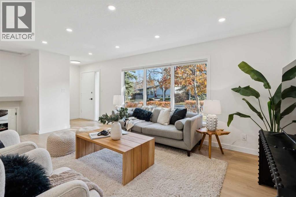 9607 Oakhill Drive Sw, Calgary, Alberta  T2V 3W4 - Photo 4 - A2266403