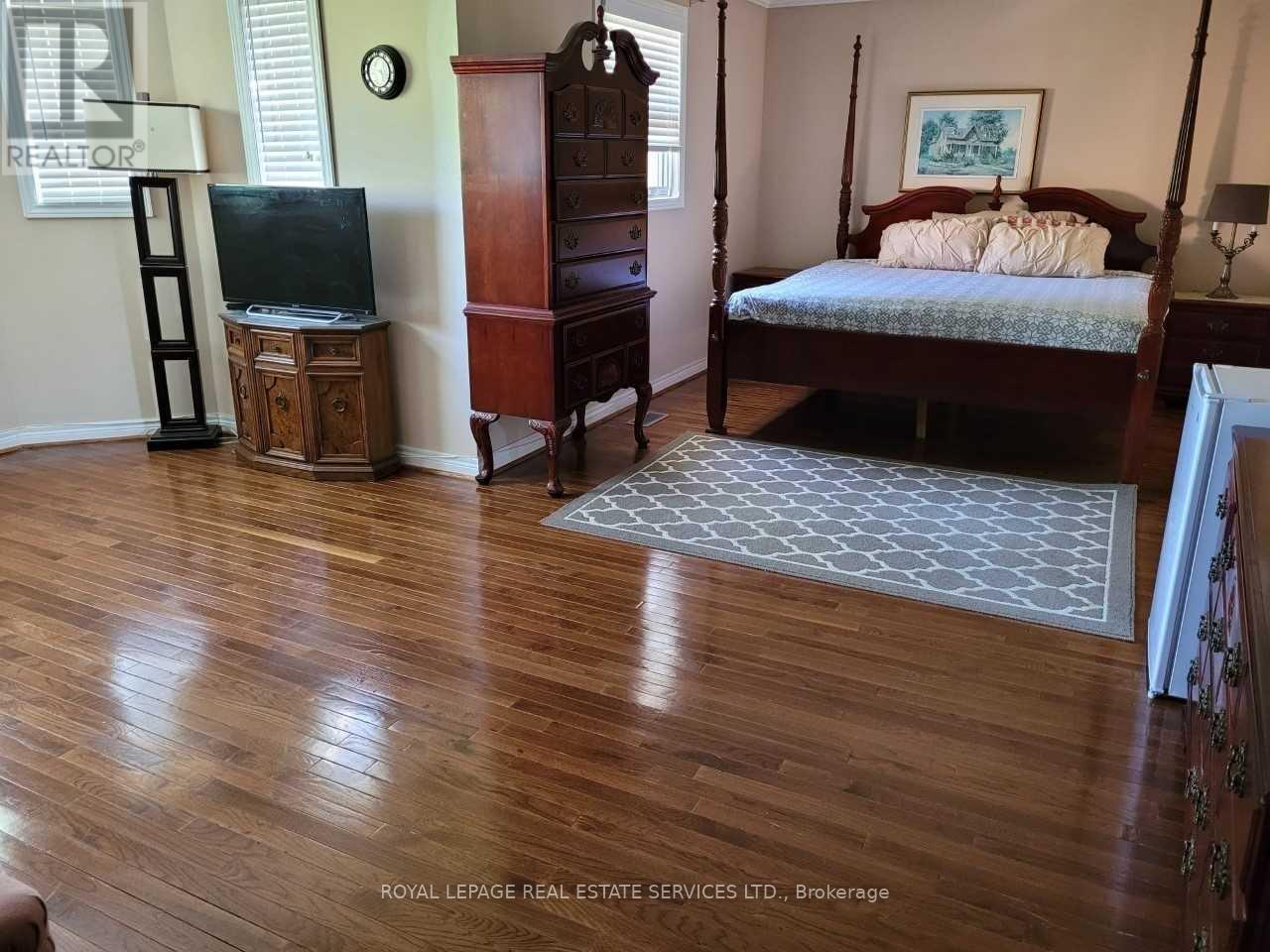 5171 Hidden Valley Court, Mississauga, Ontario  L5M 3P1 - Photo 14 - W12580608