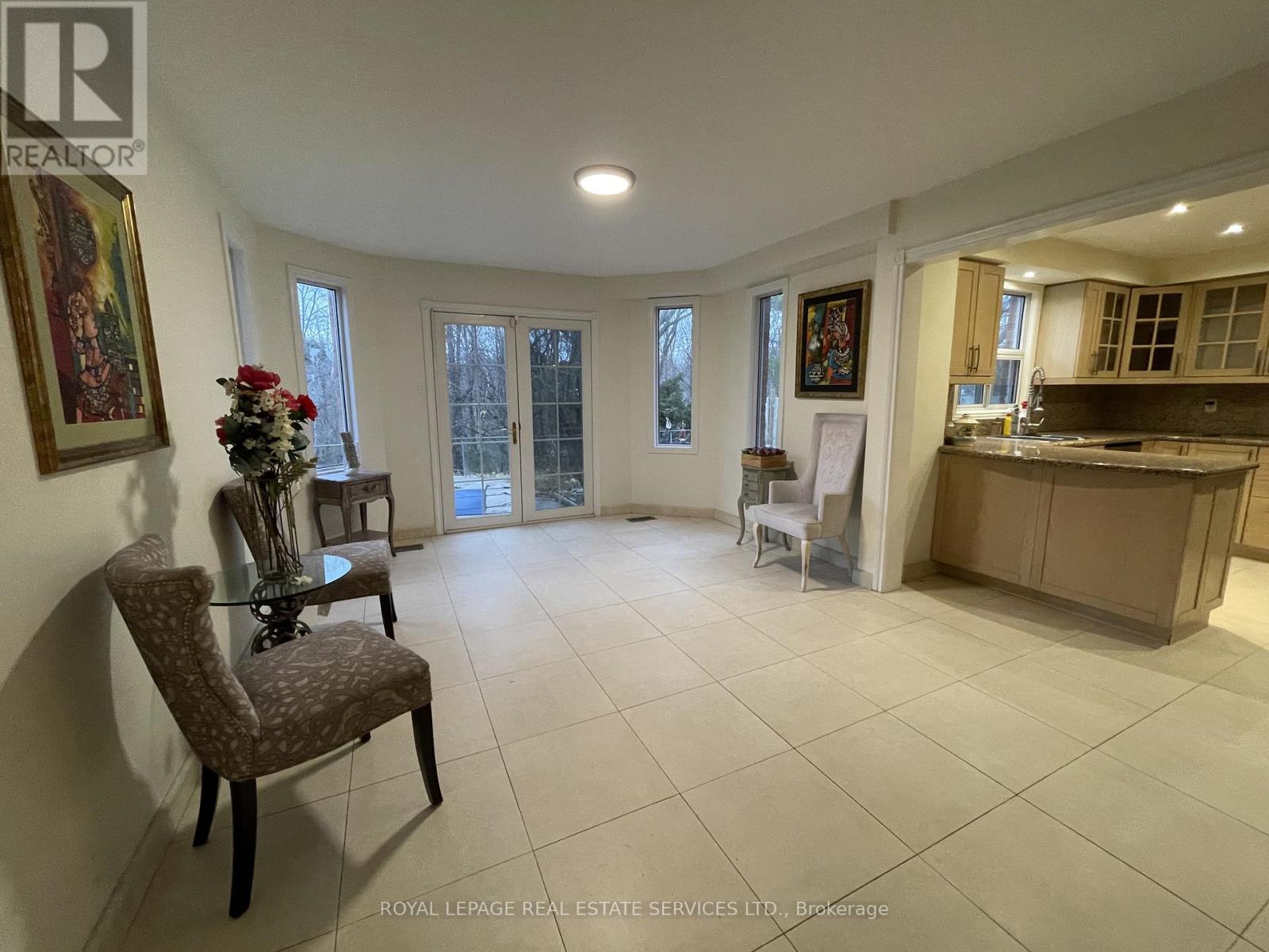 5171 Hidden Valley Court, Mississauga, Ontario  L5M 3P1 - Photo 9 - W12580608