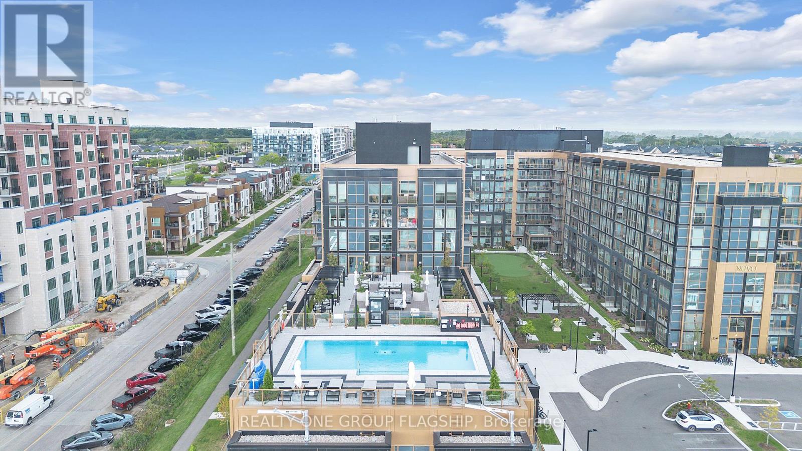 101 - 2343 Khalsa Gate, Oakville, Ontario  L6M 5R6 - Photo 4 - W12580618