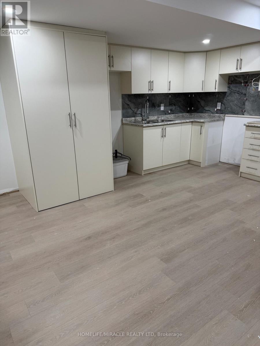 Unknown Address, ,     - Photo 8 - W12580642