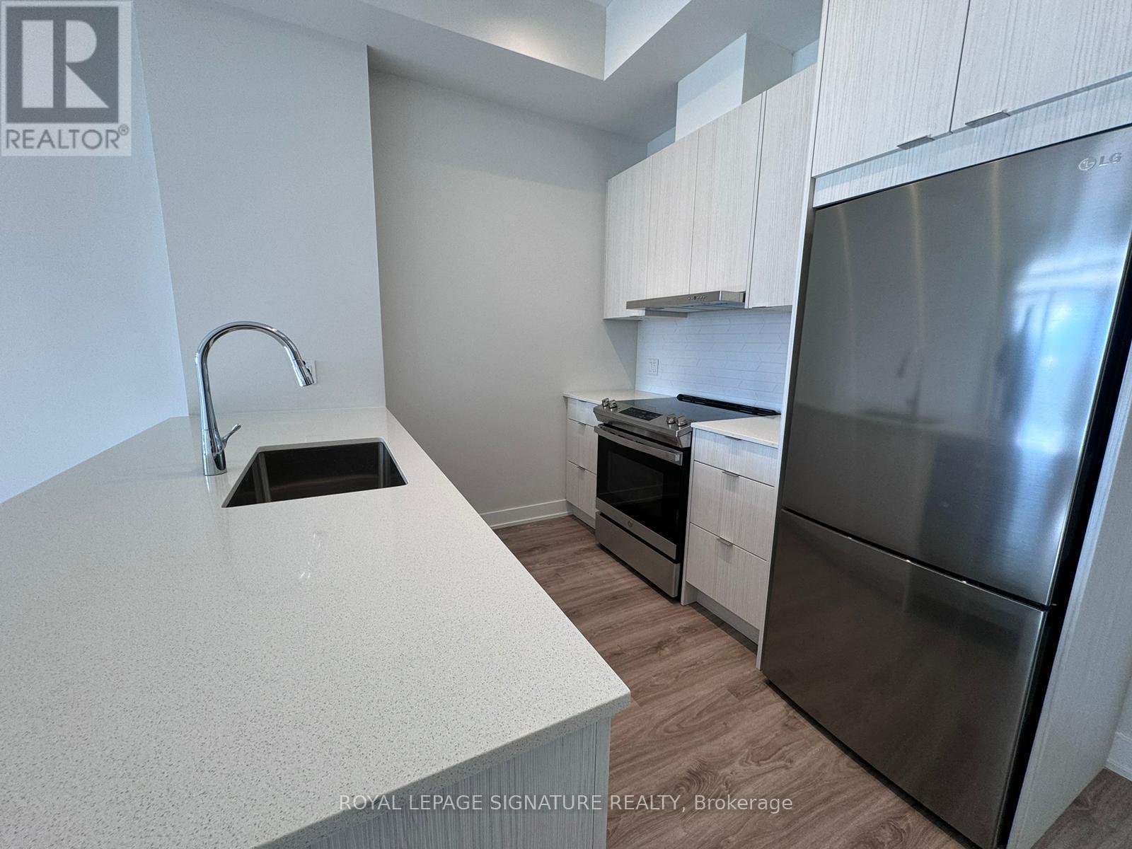 308 - 4130 Parkside Village Drive, Mississauga, Ontario  L5B 3M8 - Photo 5 - W12580644