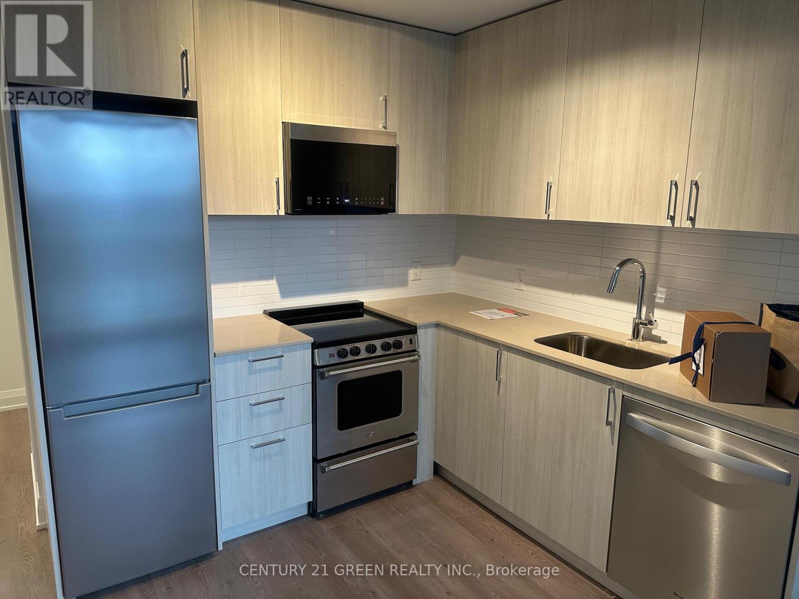 307 - 3250 Carding Mill Trail, Oakville, Ontario L6M 1L3 - Photo 12 - W12524982