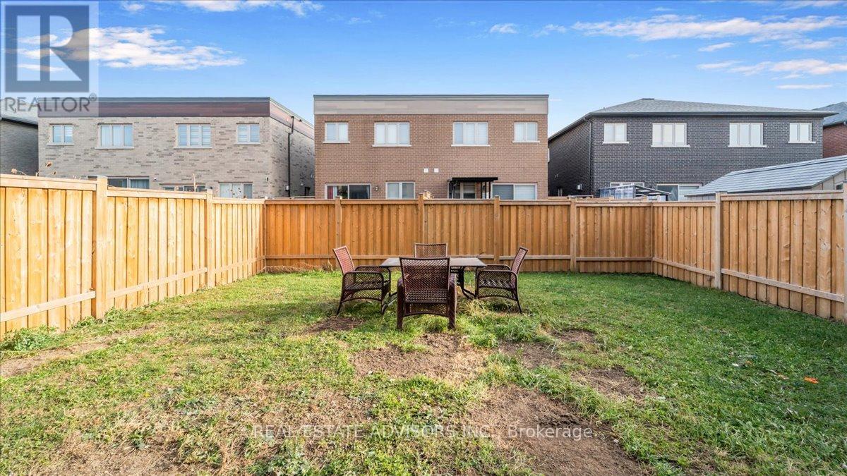 7 Ferdinand Drive, Brampton, Ontario  L6Y 0E4 - Photo 47 - W12573462
