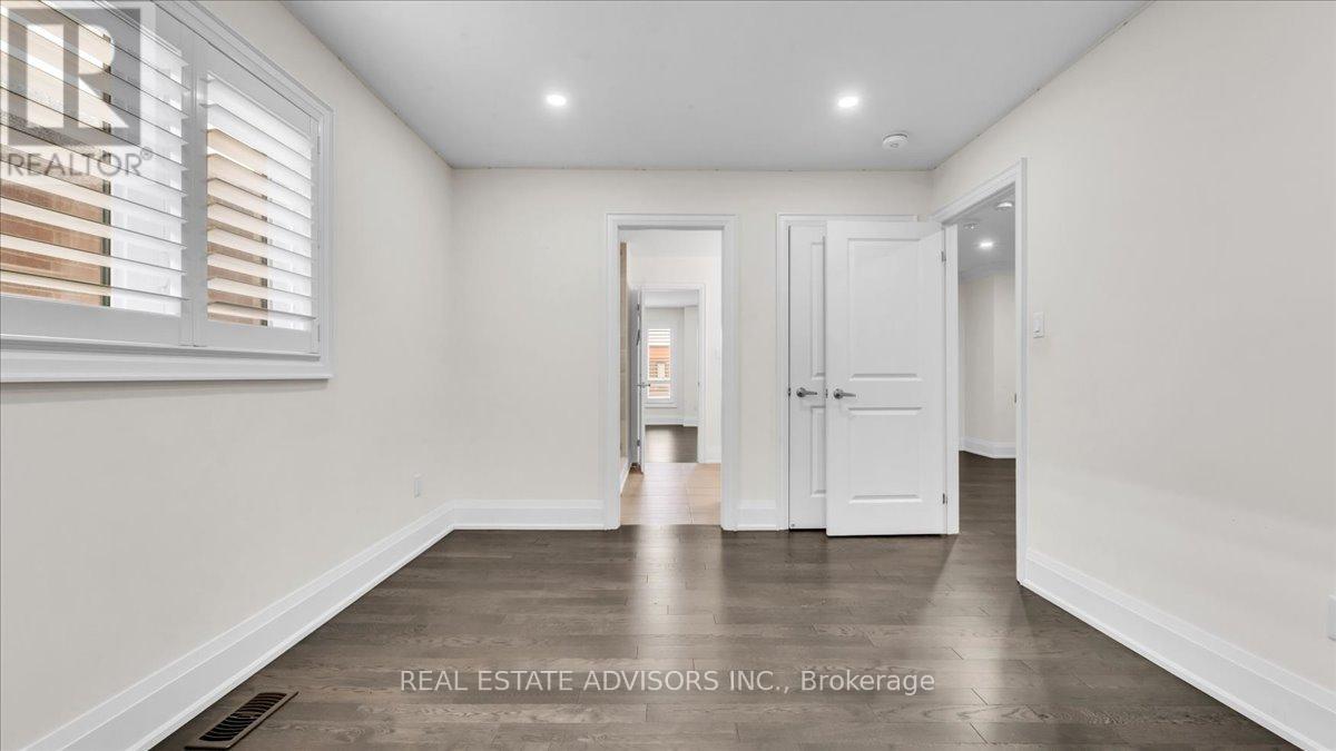 7 Ferdinand Drive, Brampton, Ontario  L6Y 0E4 - Photo 45 - W12573462