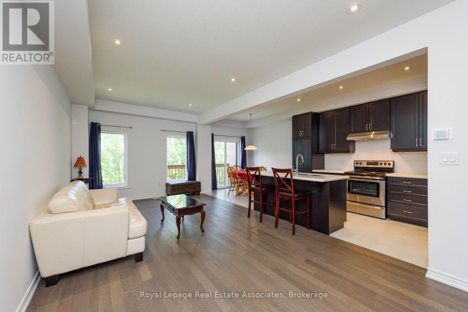 3985 Crown Street, Lincoln, Ontario  L0R 1B4 - Photo 5 - X12580648