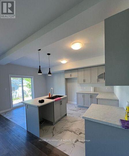 60 - 5678 Dorchester Road, Niagara Falls, Ontario  L2G 5S3 - Photo 2 - X12580652