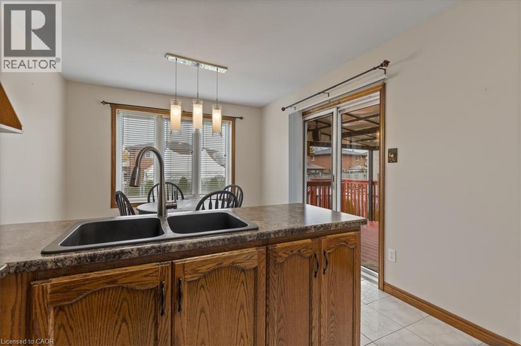 83 Hazelwood Crescent, Cambridge, Ontario  N1R 8A4 - Photo 15 - 40774596