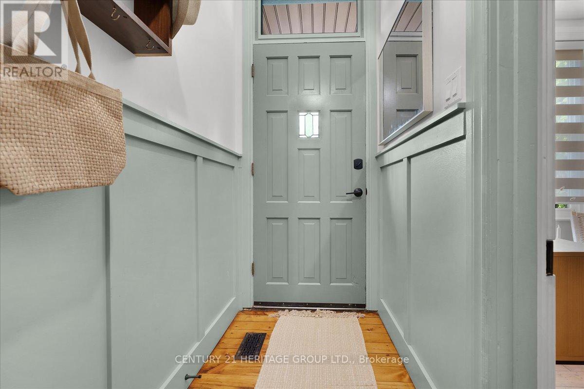 40 Emerald Street N, Hamilton, Ontario  L8L 5K3 - Photo 2 - X12518162