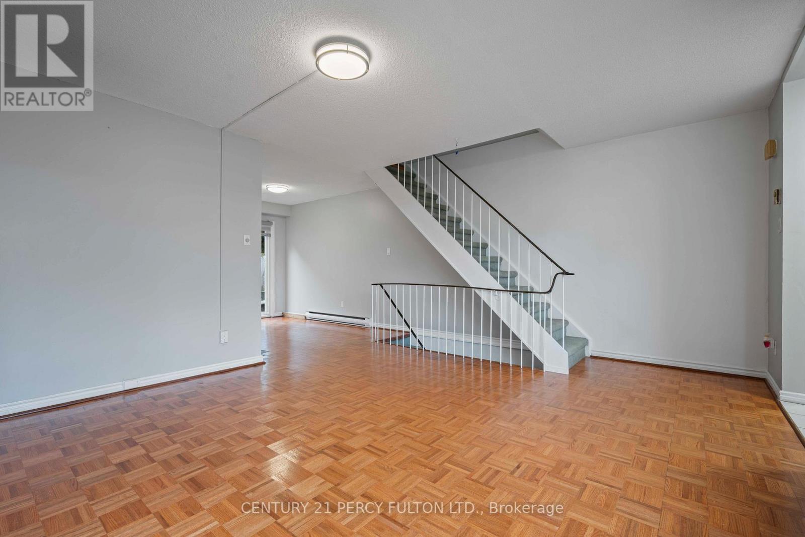 72 - 94 Plum Tree Way, Toronto, Ontario  M2R 3J2 - Photo 6 - C12580668