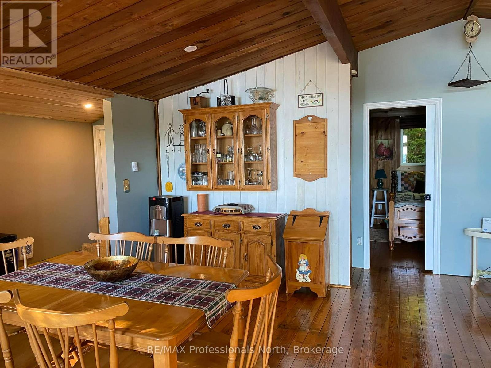 5541 Kennisis Lake Road, Dysart Et Al, Ontario  K0M 1S0 - Photo 11 - X12579910