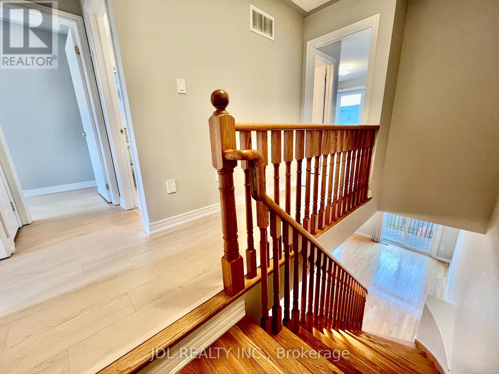 81 Gauguin Avenue, Vaughan, Ontario  L4J 9J4 - Photo 12 - N12578138