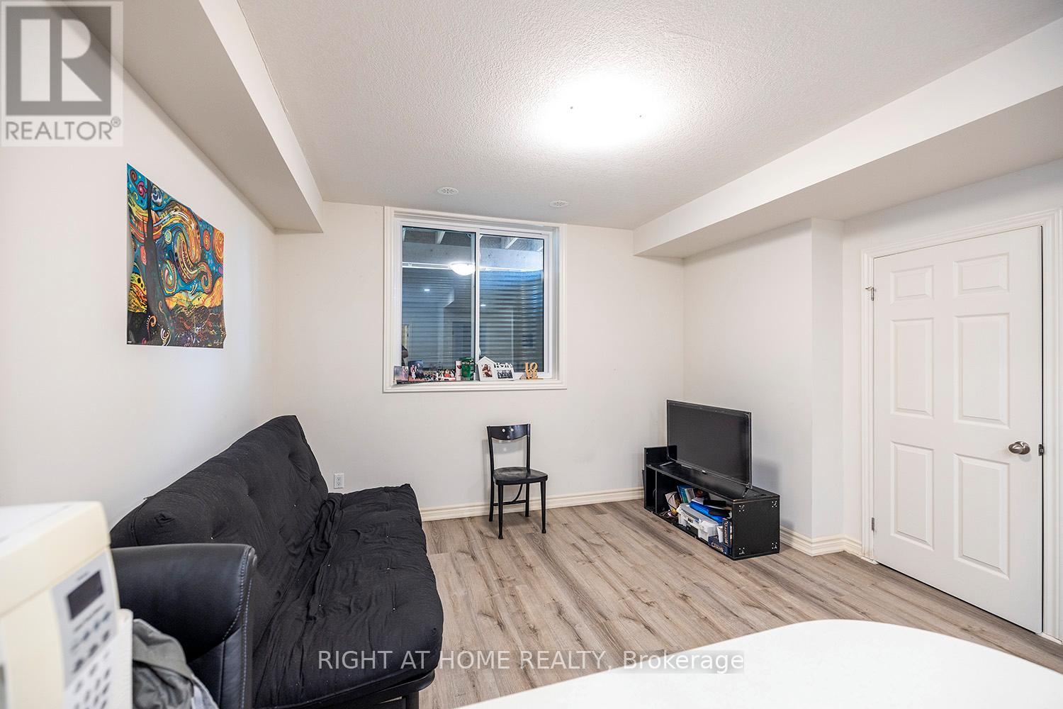 7a - 164 Heiman Street, Kitchener, Ontario  N2M 0B8 - Photo 8 - X12580664