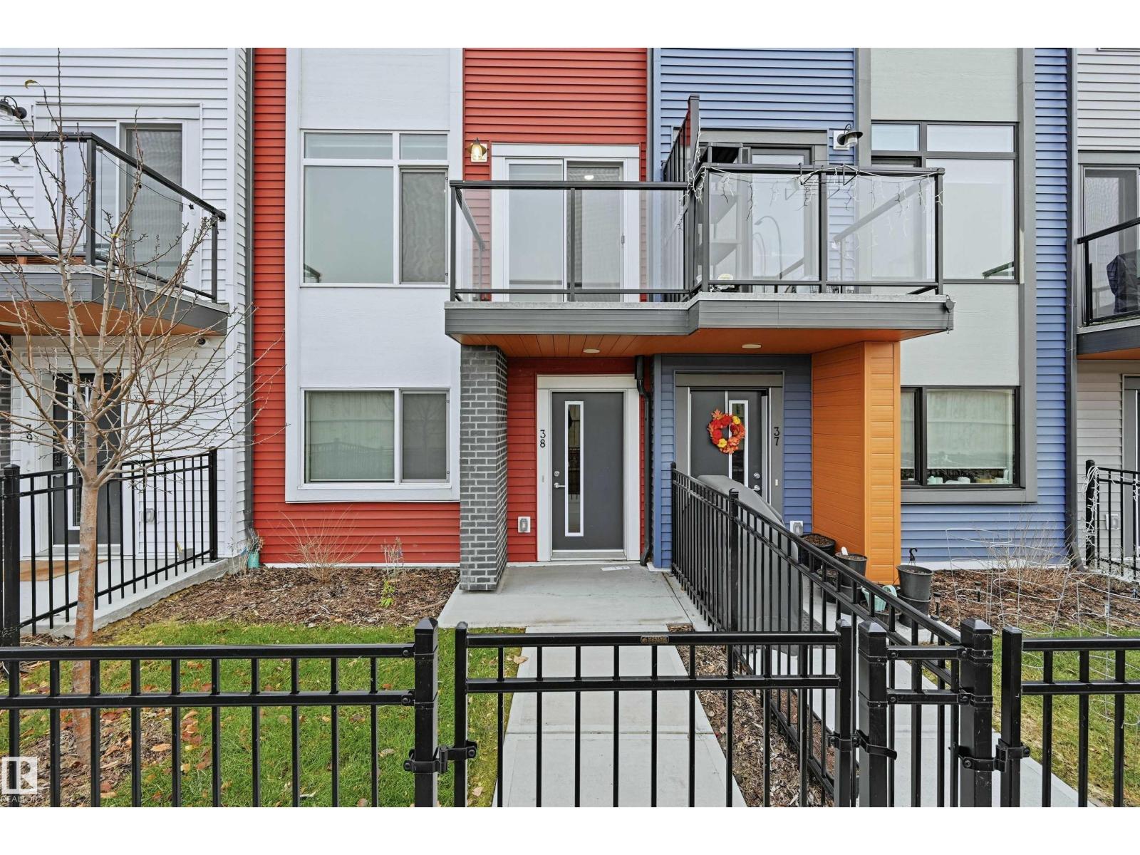 #38 1010 Rabbit Hill Rd Sw, Edmonton, Alberta  T6W 4G7 - Photo 1 - E4466817