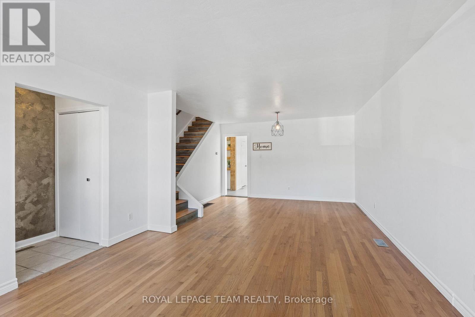 1308 Summerville Avenue, Ottawa, Ontario  K1Z 8G8 - Photo 11 - X12580676