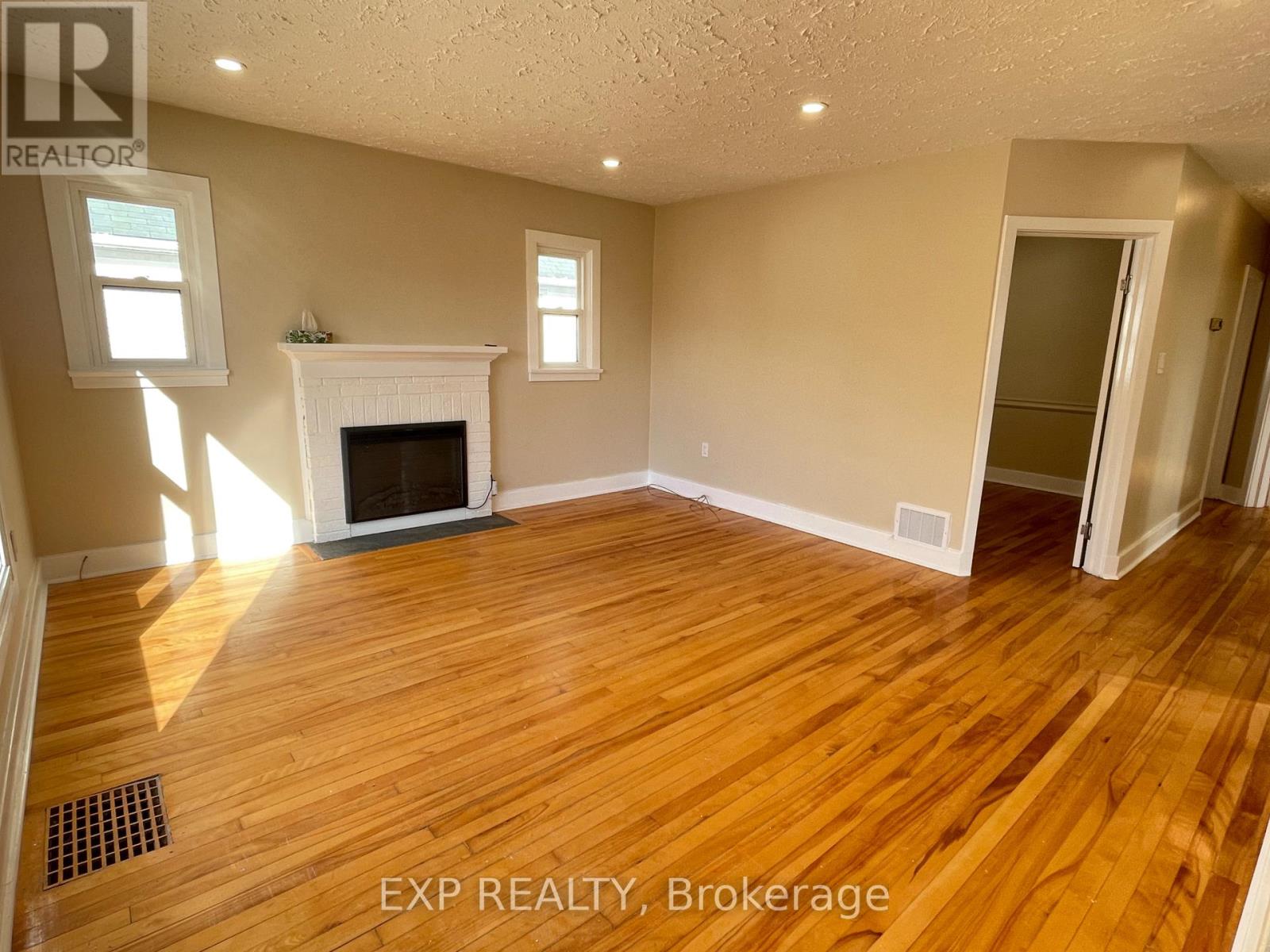 A - 55 Spring Street, Mississippi Mills, Ontario  K0A 1A0 - Photo 5 - X12580678