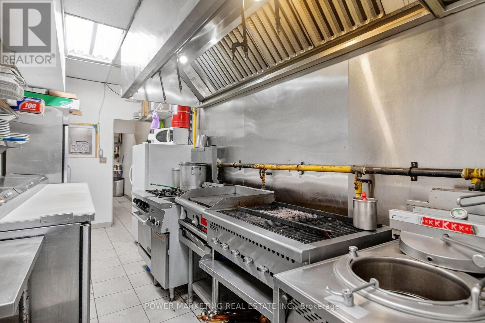 425 Mcarthur Road, Ottawa, Ontario  K1K 1G5 - Photo 24 - X12580696