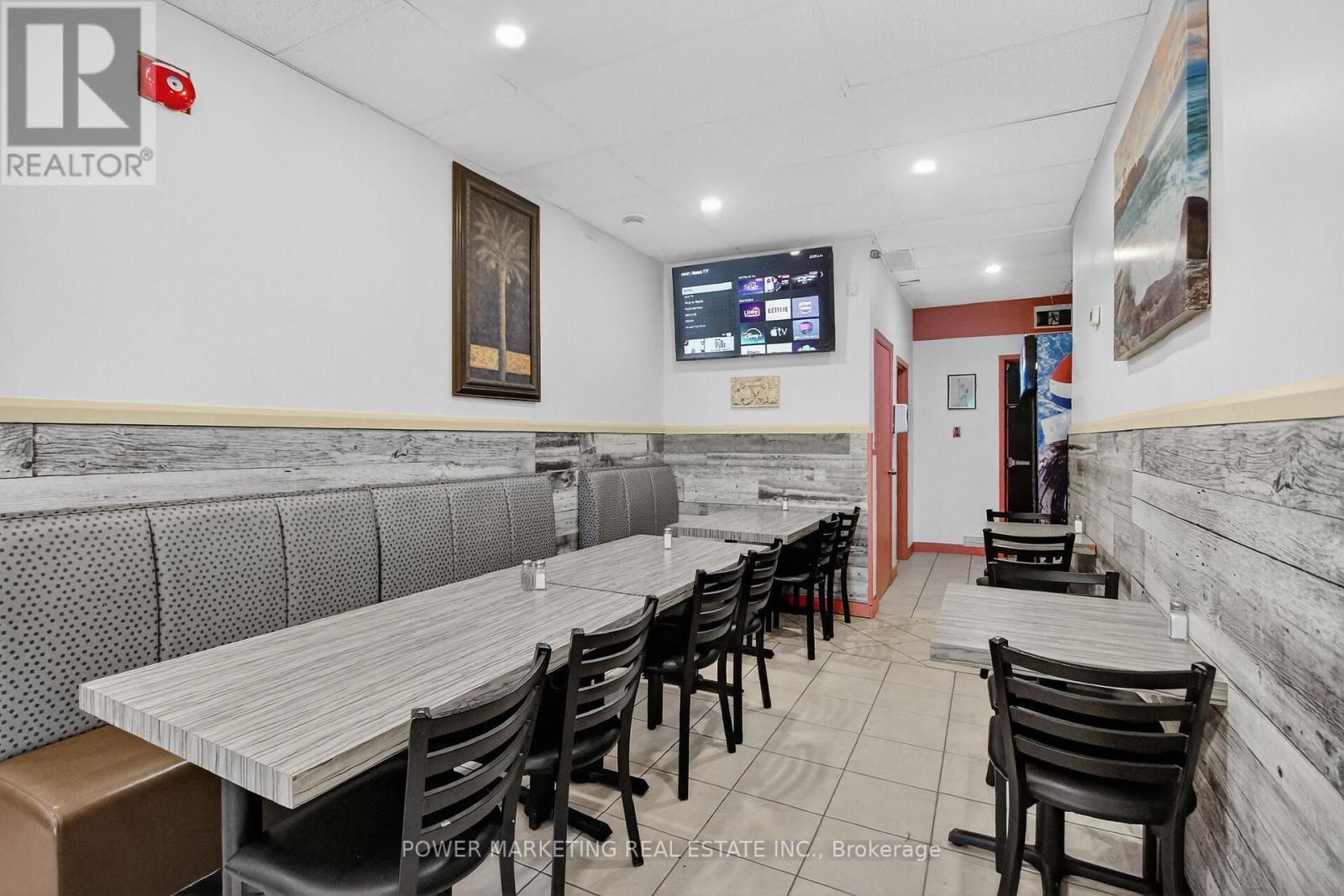 425 Mcarthur Road, Ottawa, Ontario  K1K 1G5 - Photo 4 - X12580696