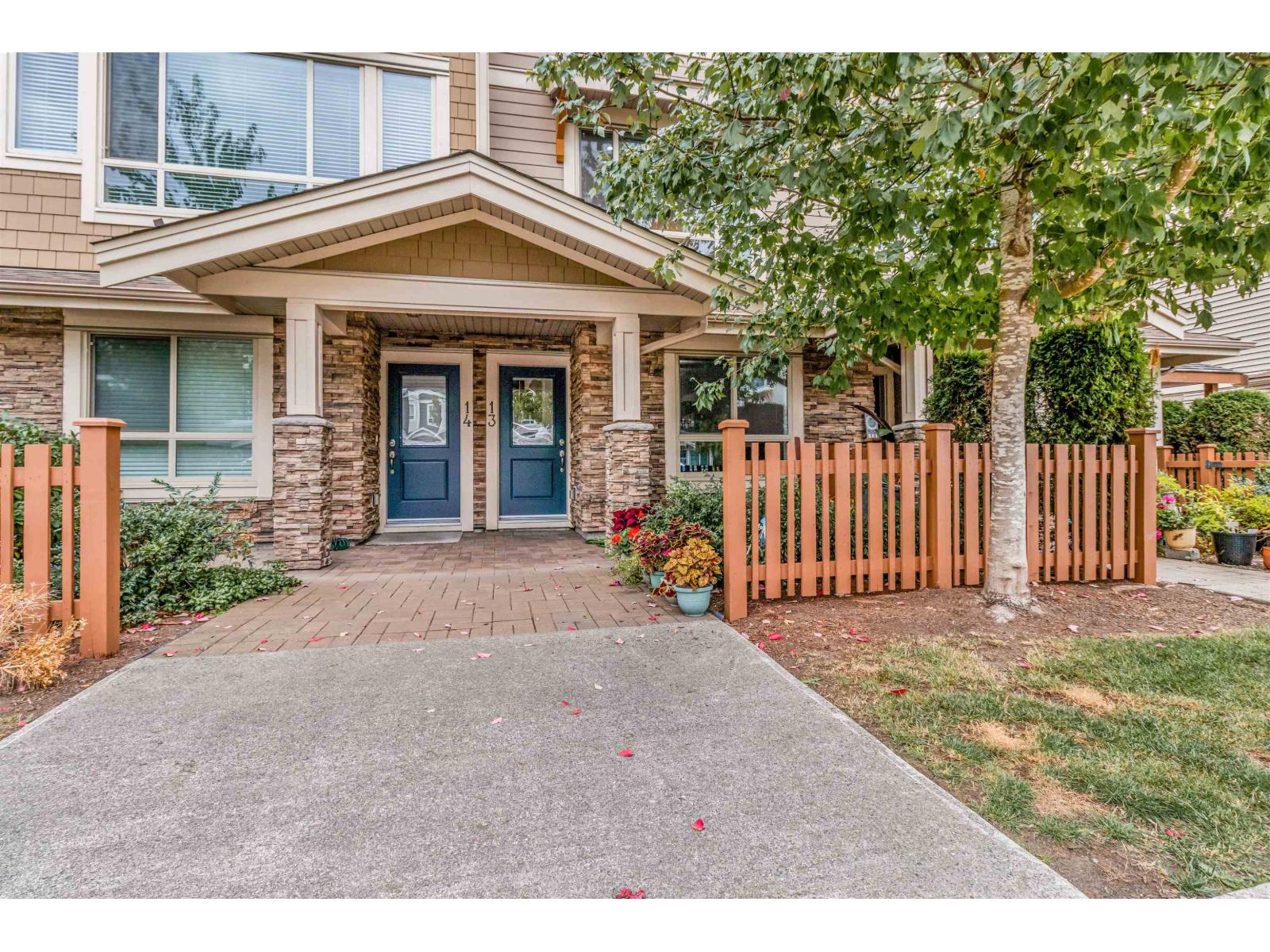 13 19752 55A AVENUE, Langley, British Columbia