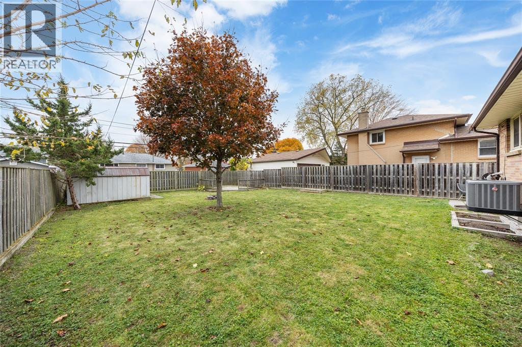 1035 Wellington Street, Sarnia, Ontario  N7S 1E4 - Photo 21 - 25030680