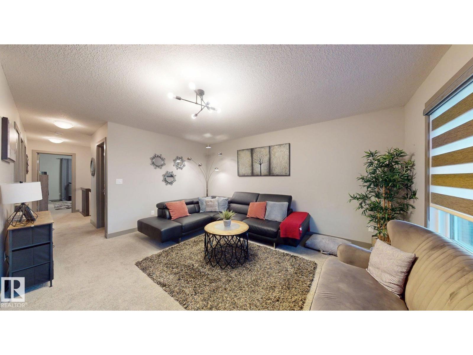 8031 Evans Cr Nw, Edmonton, Alberta  T6M 0T7 - Photo 30 - E4466819